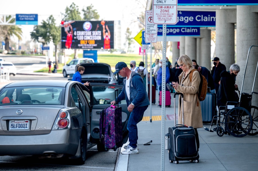 Passenger volume grows at Ontario airport in 2021 but falls short of pre-pandemic level