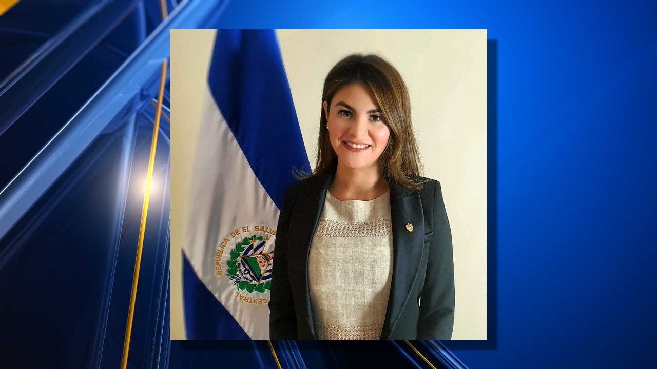 El Salvador wants Mexican official prosecuted for deadly migrant fire