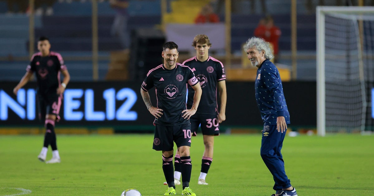 Messi, Inter Miami kick off preseason at sold-out Cuscatl&aacute;n Stadium in El Salvador